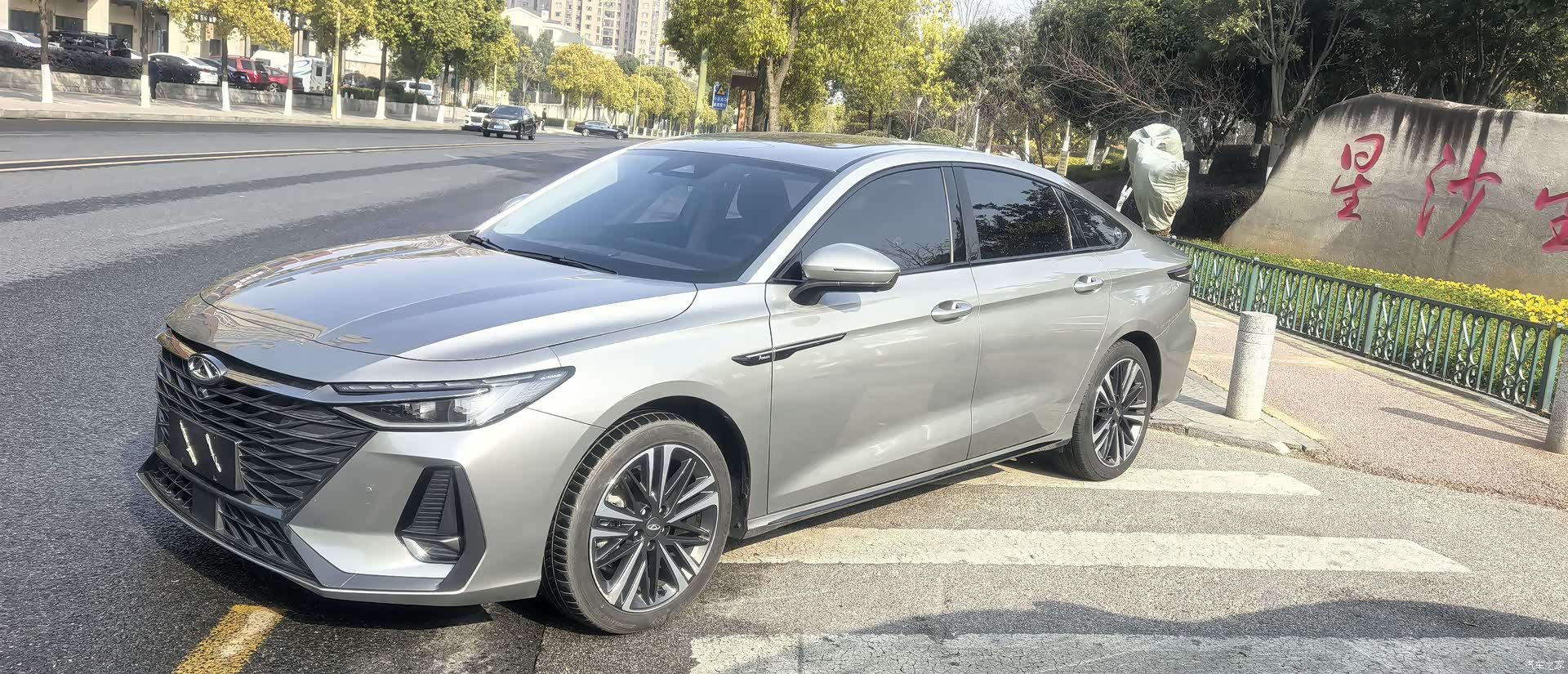 Chery Arrizo 8, 2023 все фото