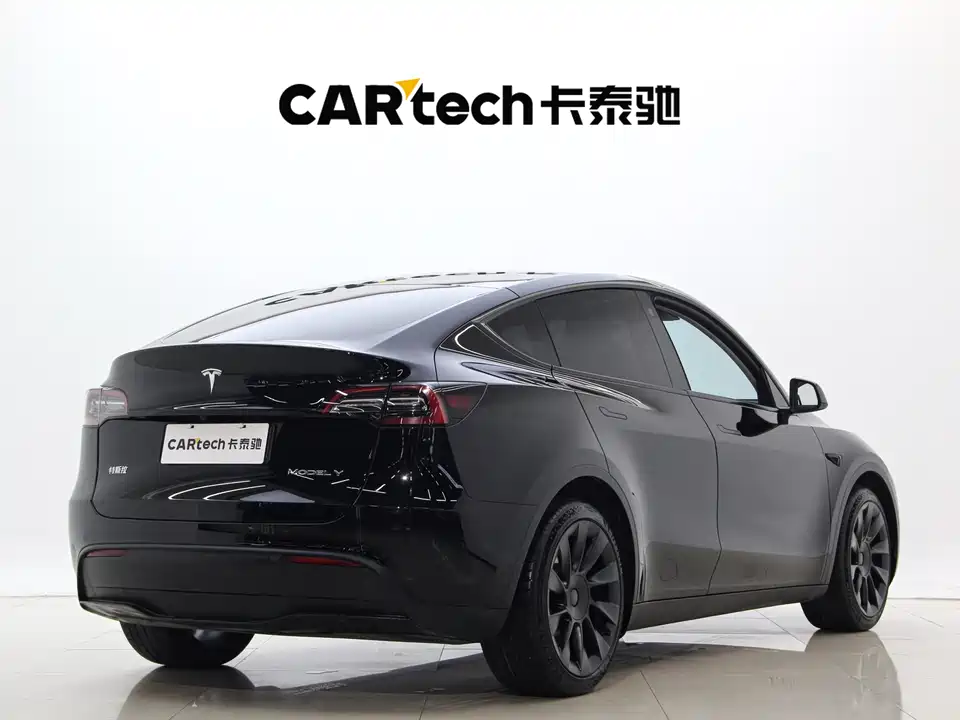 Tesla Model Y Tesla Model Y