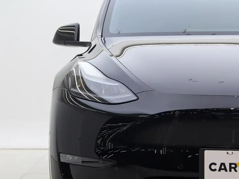 Tesla Model Y Tesla Model Y