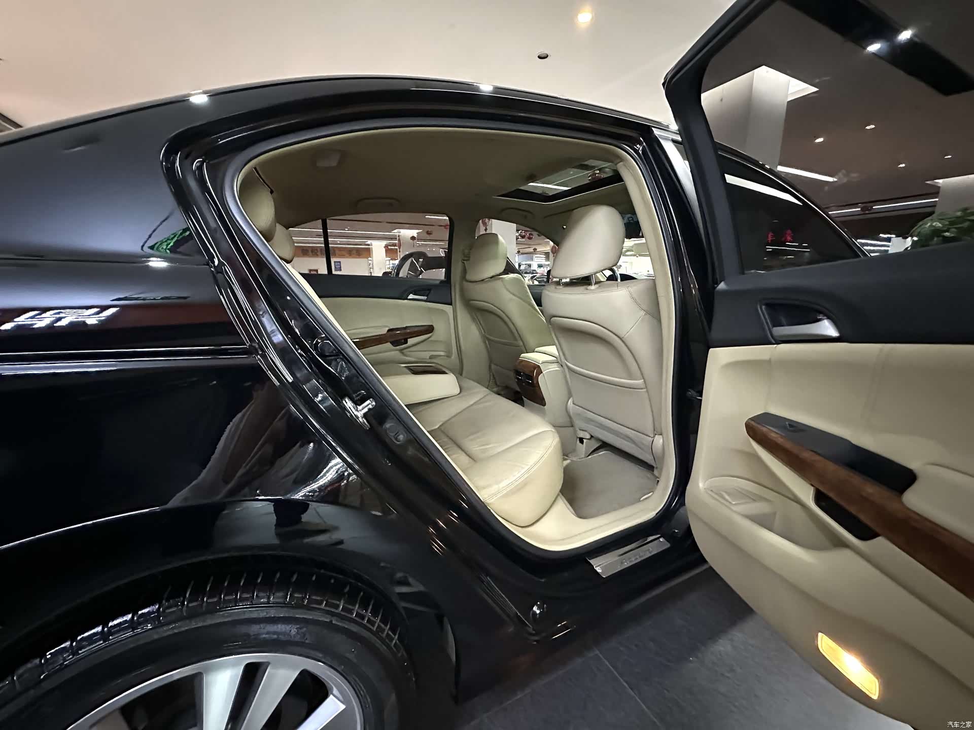 Honda Accord, 2011 21