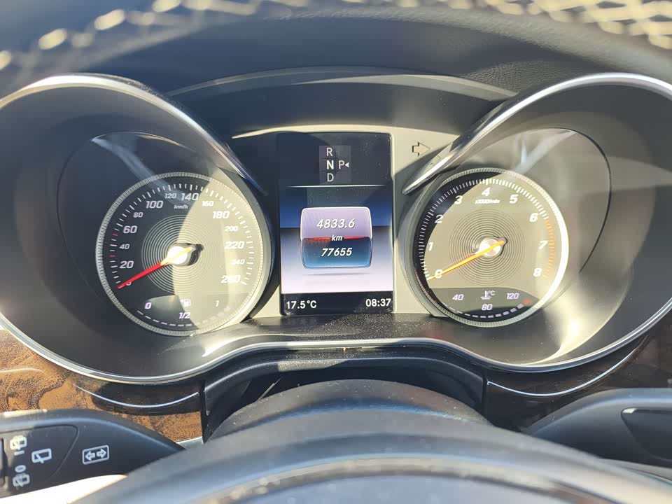 Mercedes-Benz V-class