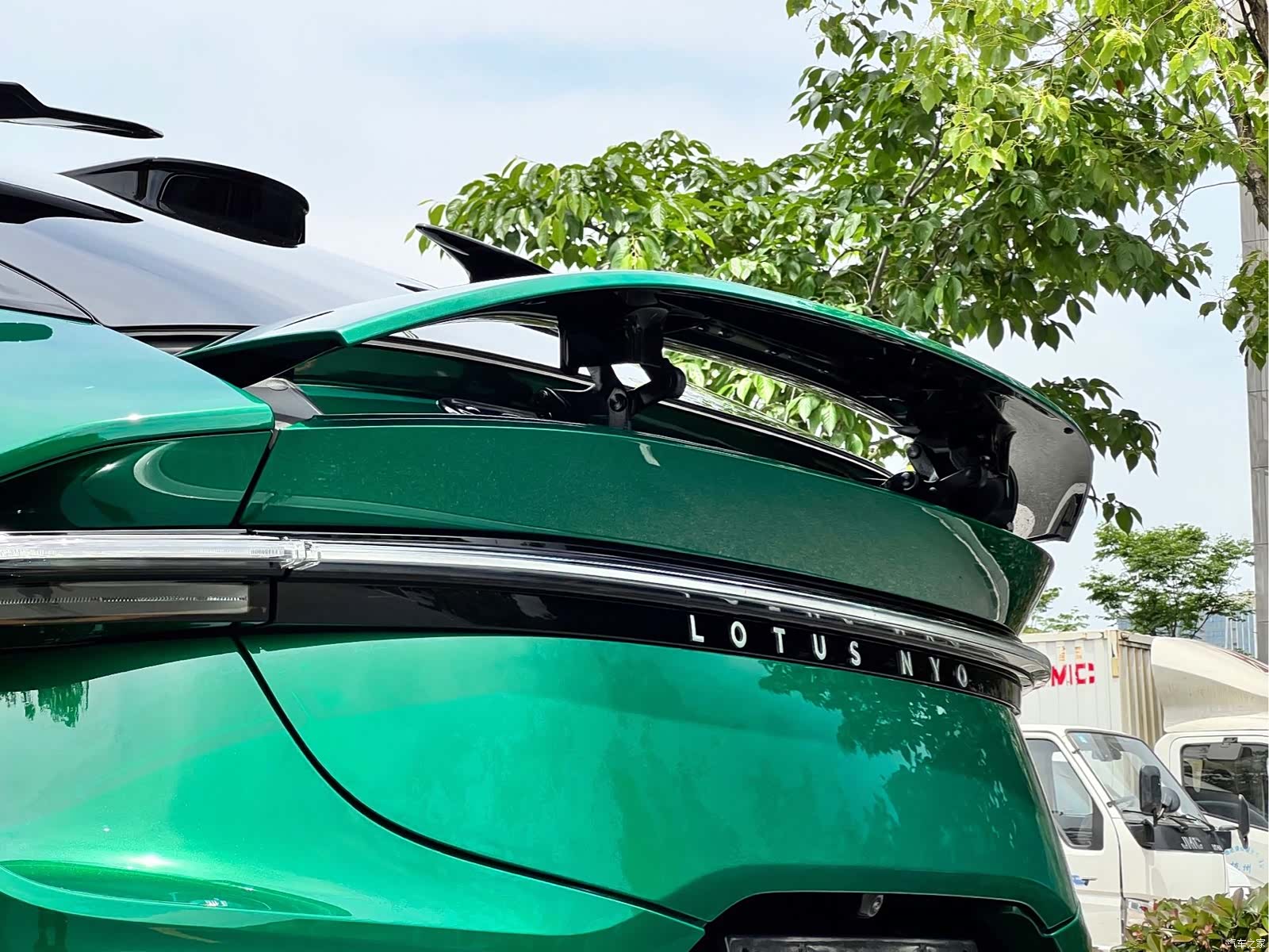 Lotus ELETRE, 2024 16