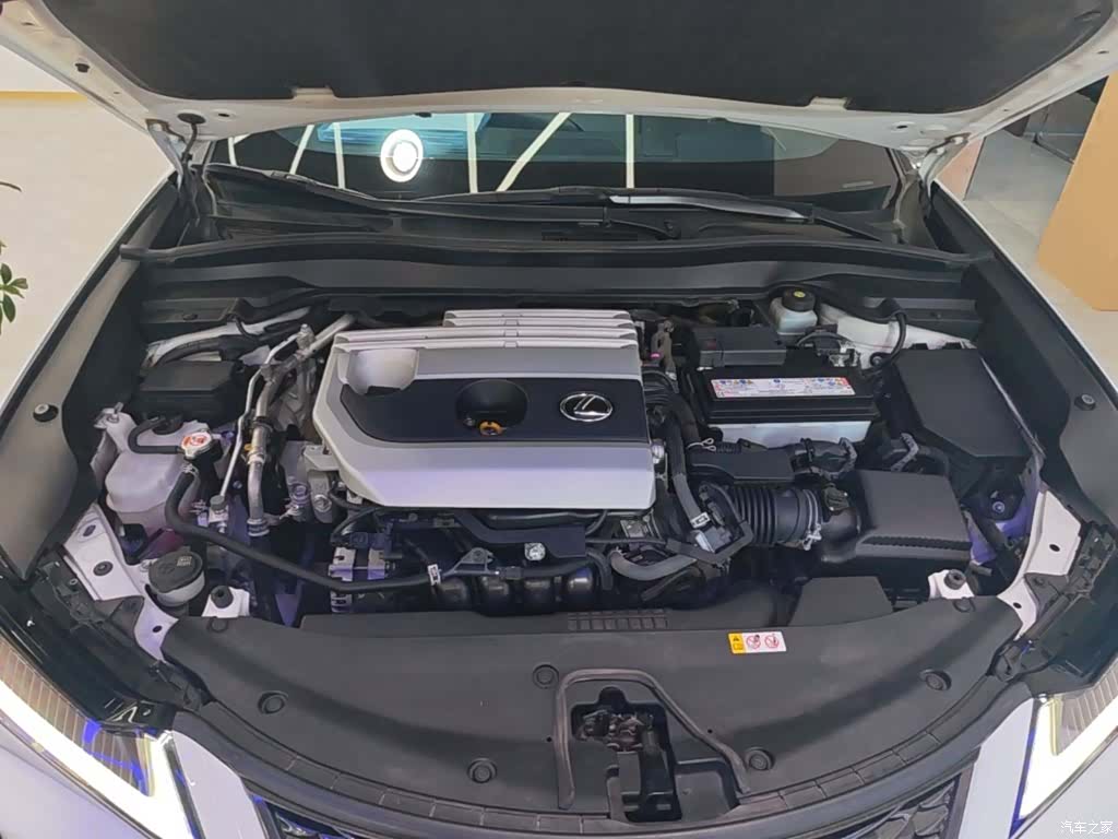 Lexus UX, 2021 20