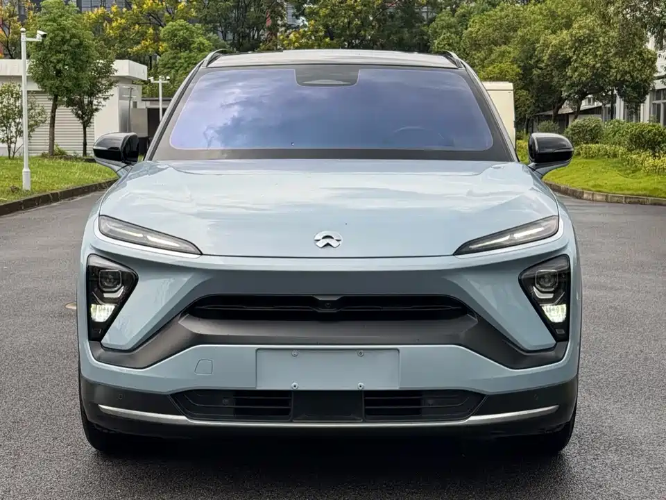 NIO ES6