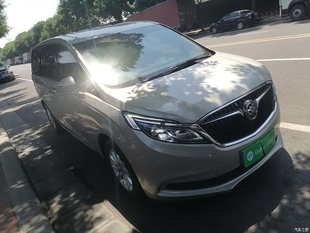 Buick GL8, 2019 4