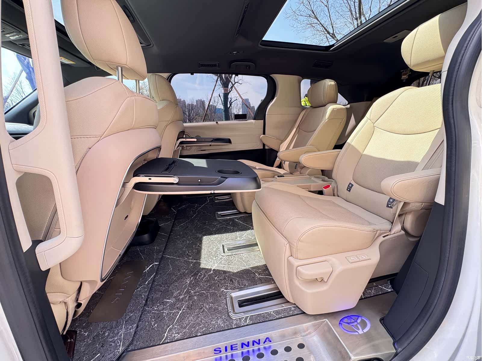 Toyota Sienna, 2022 12