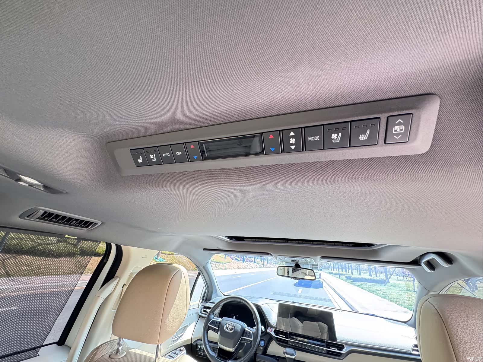 Toyota Sienna, 2022 14