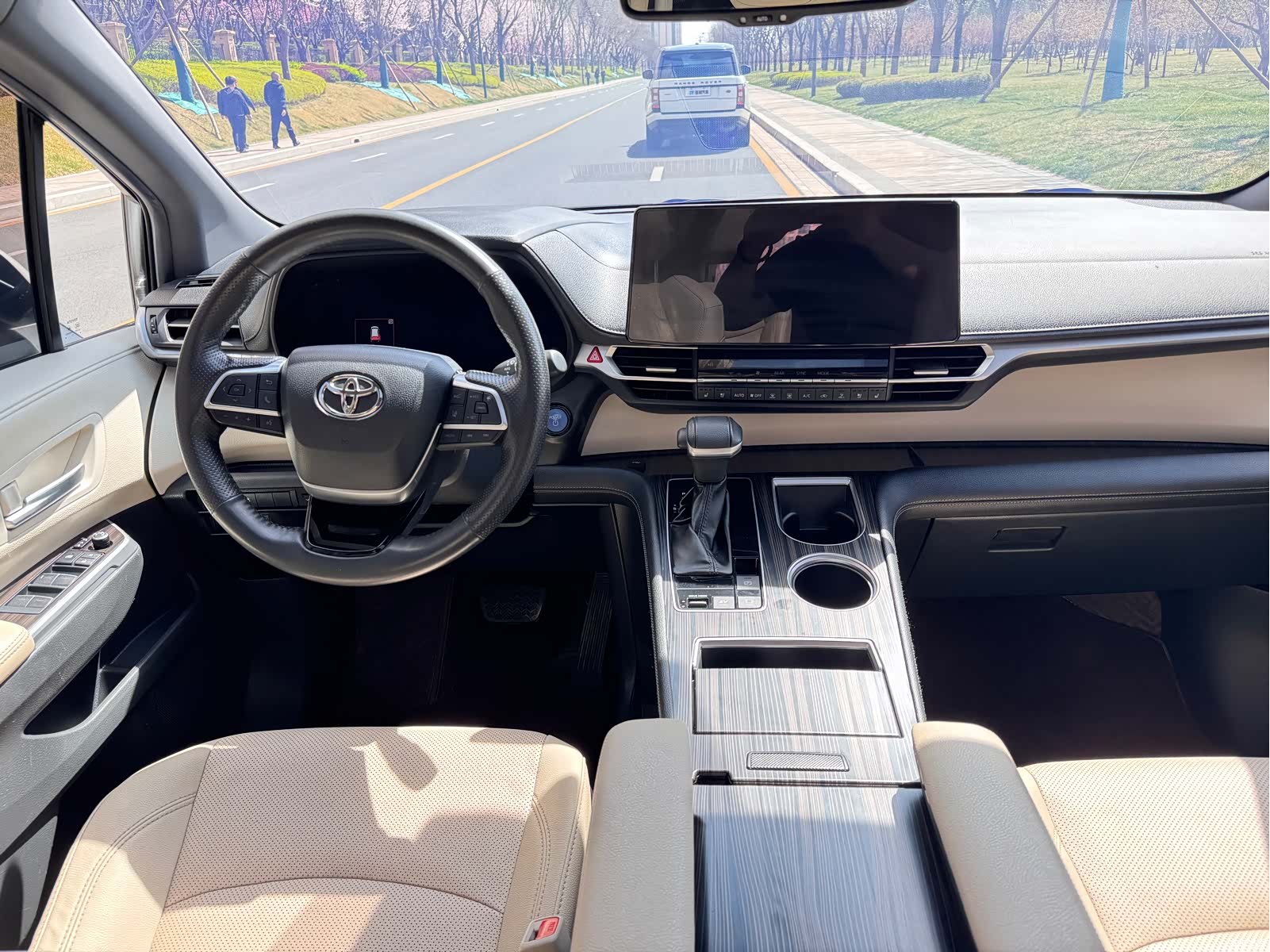 Toyota Sienna, 2022 19