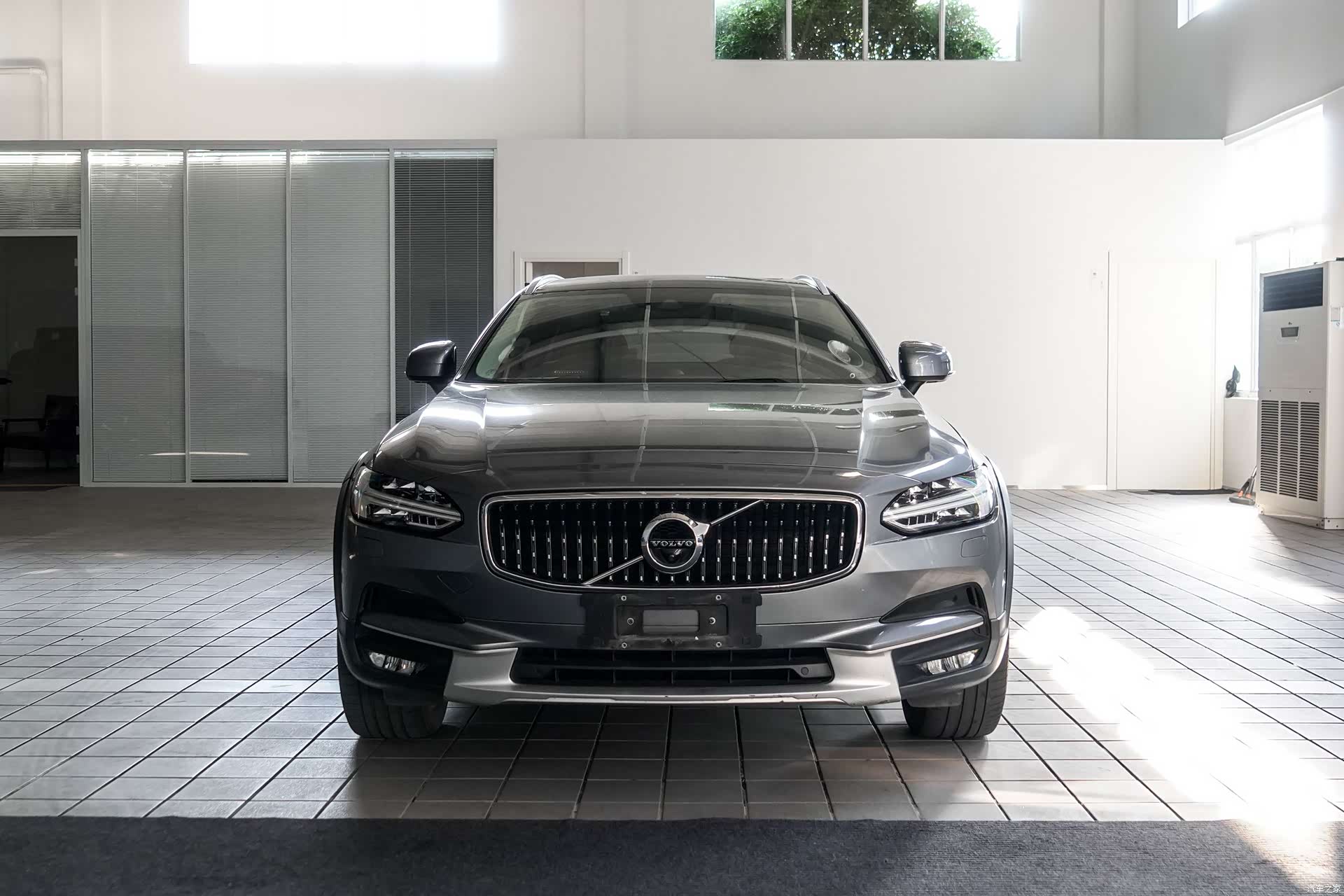 Volvo V90, 2017 2
