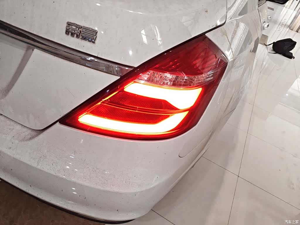 Geely Emgrand, 2017 8