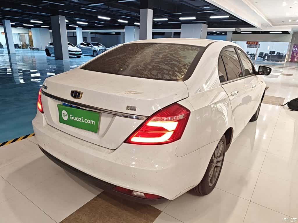 Geely Emgrand, 2017 7