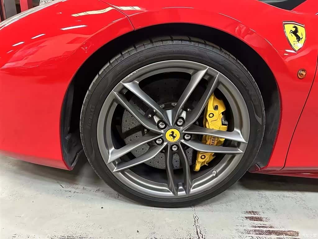 Ferrari 488, 2018 7