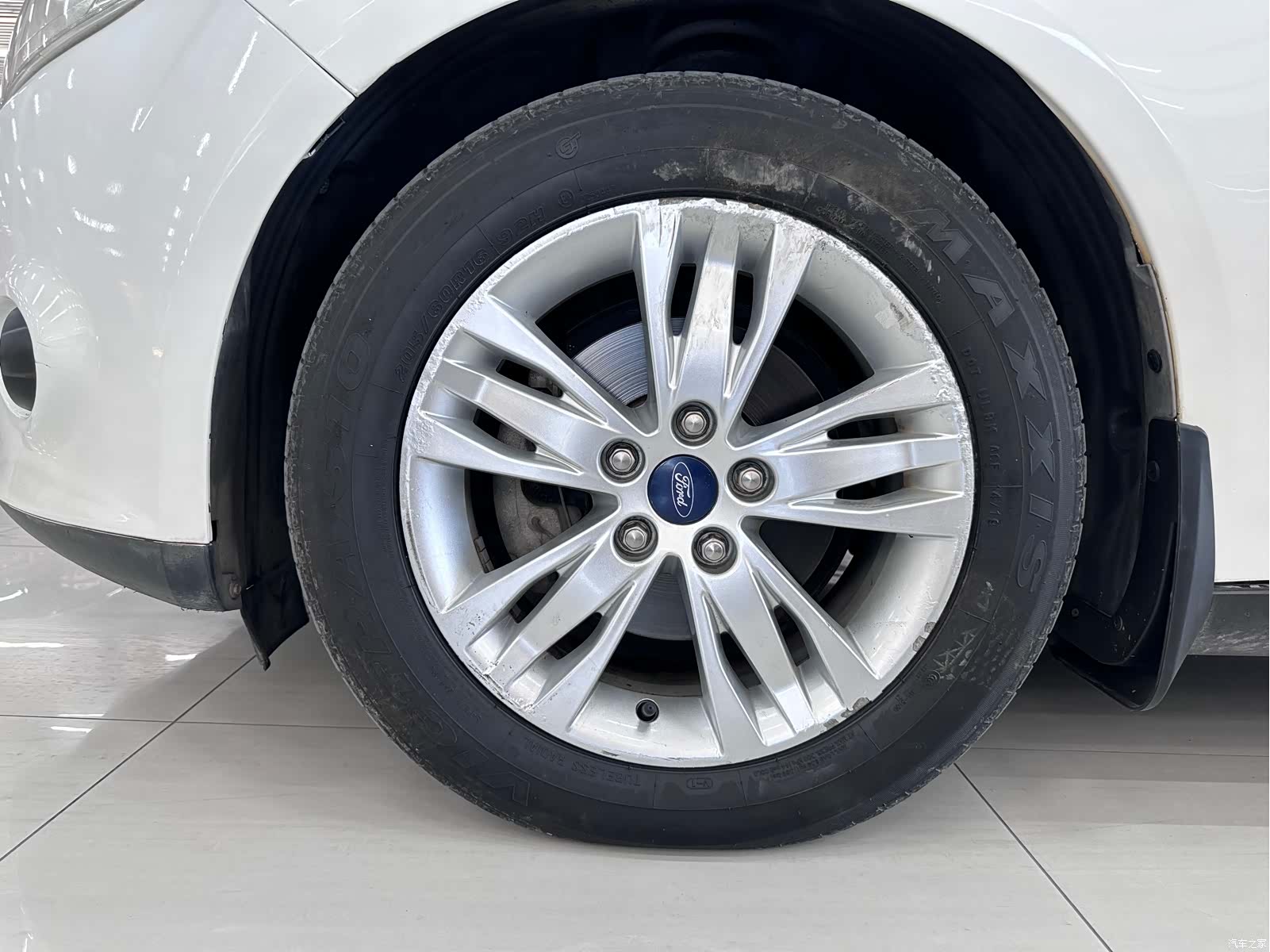 Ford Focus, 2014 8
