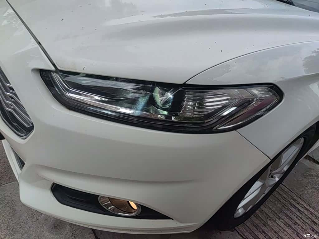 Ford Mondeo, 2014 24