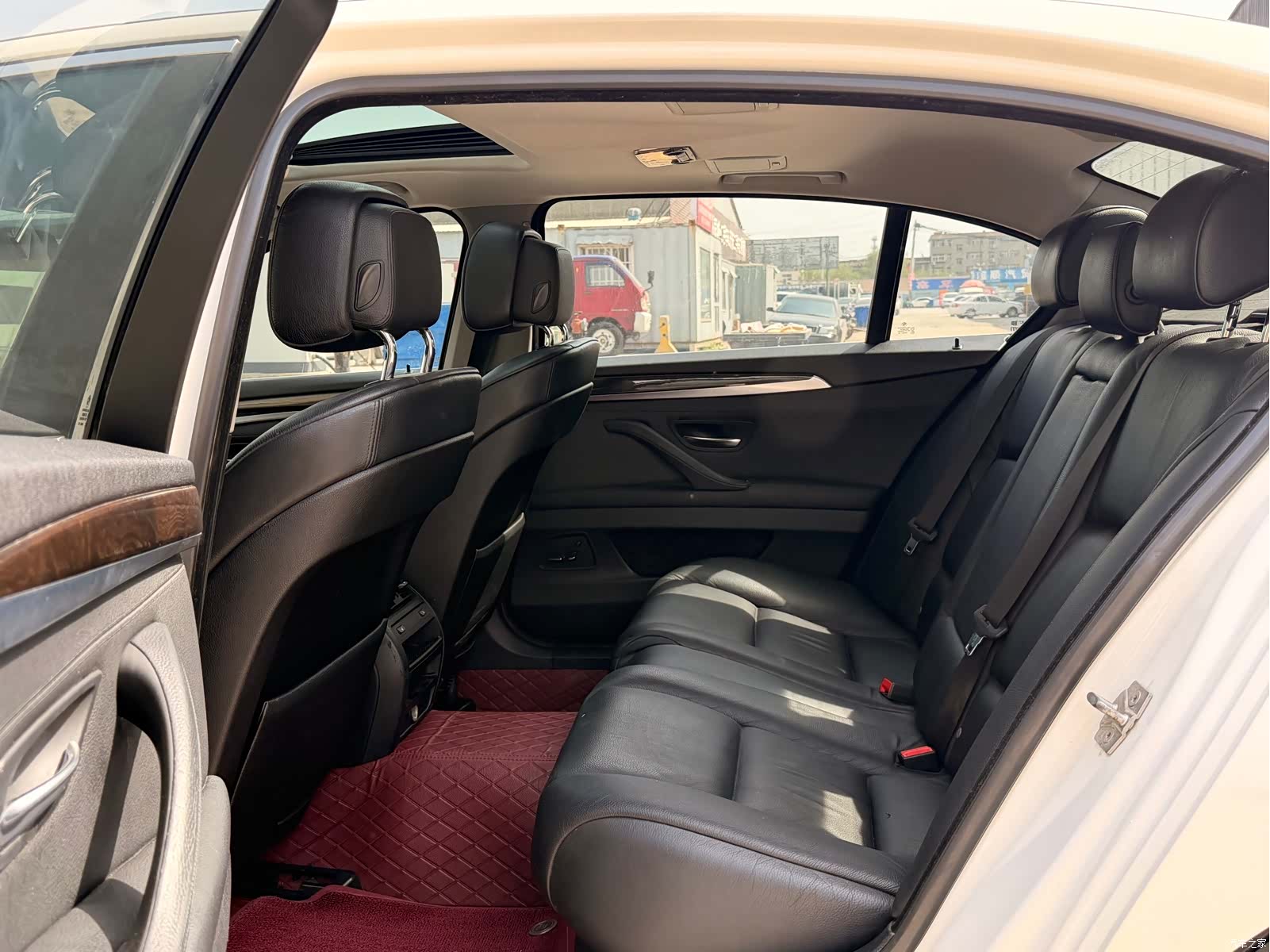 BMW 5 Series, 2012 12