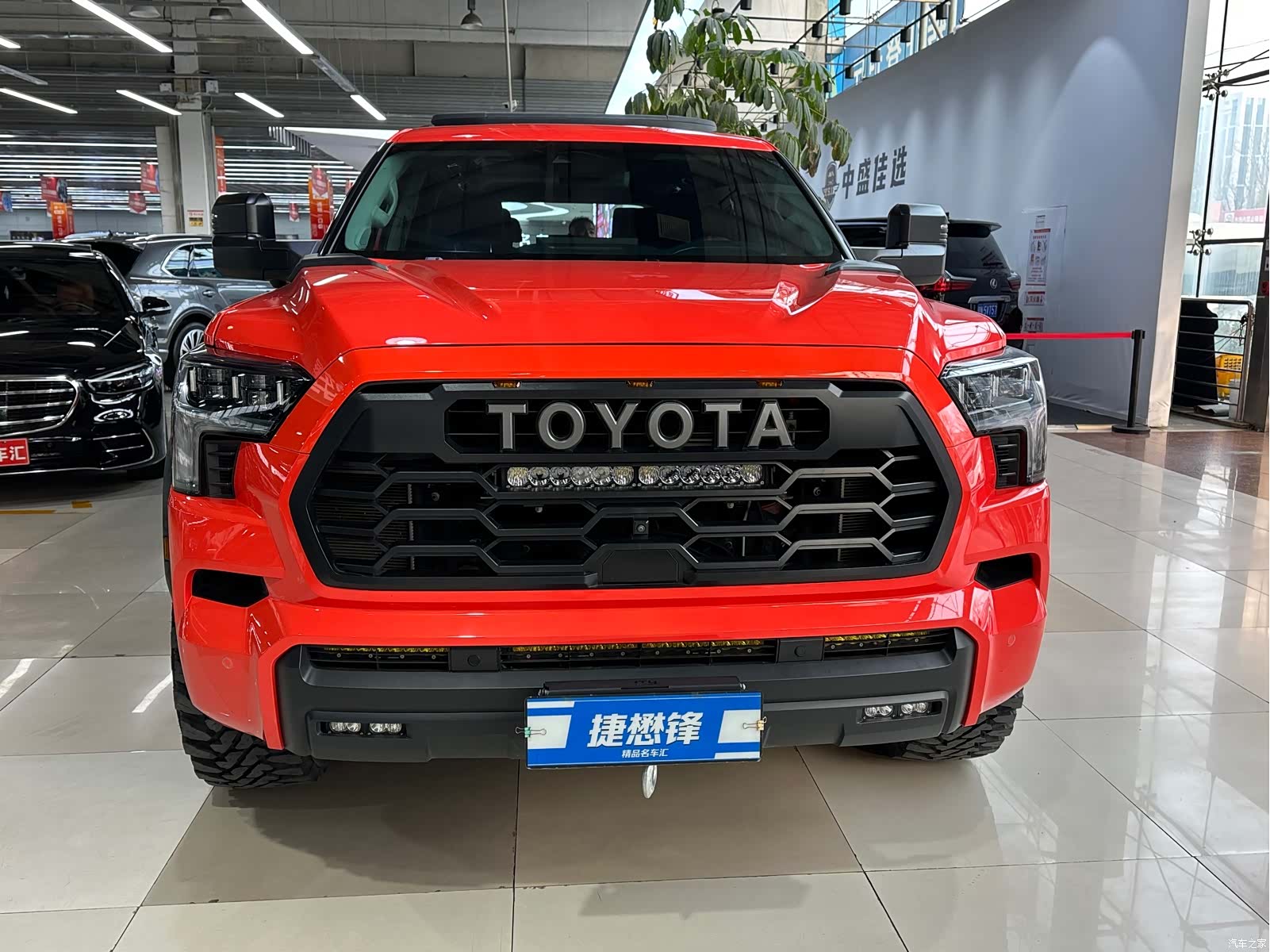 Toyota Sequoia, 2023 2