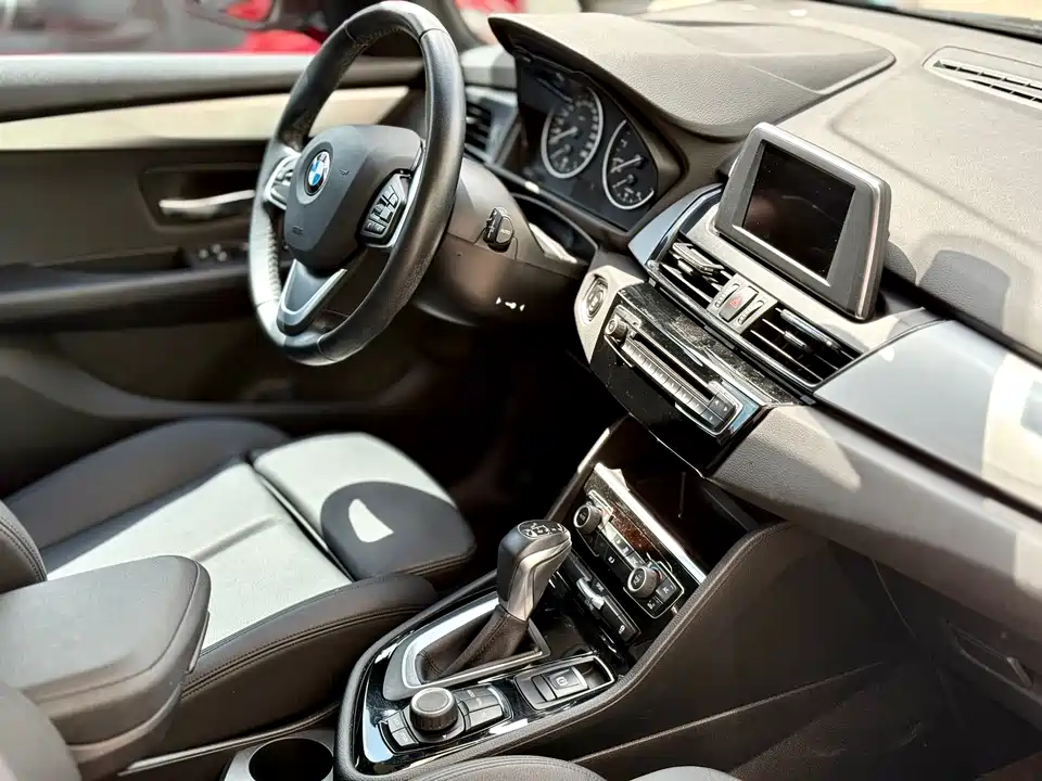 BMW 2 series station wagon