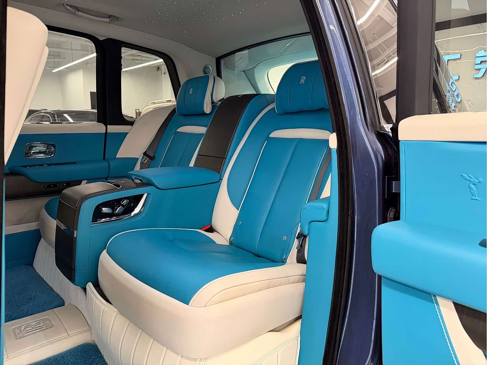 Rolls-Royce Cullinan, 2021 11