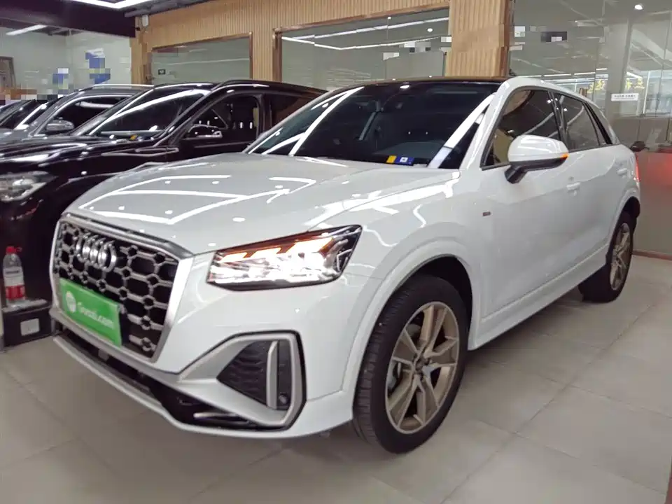 Audi Q2L Audi Q2L
