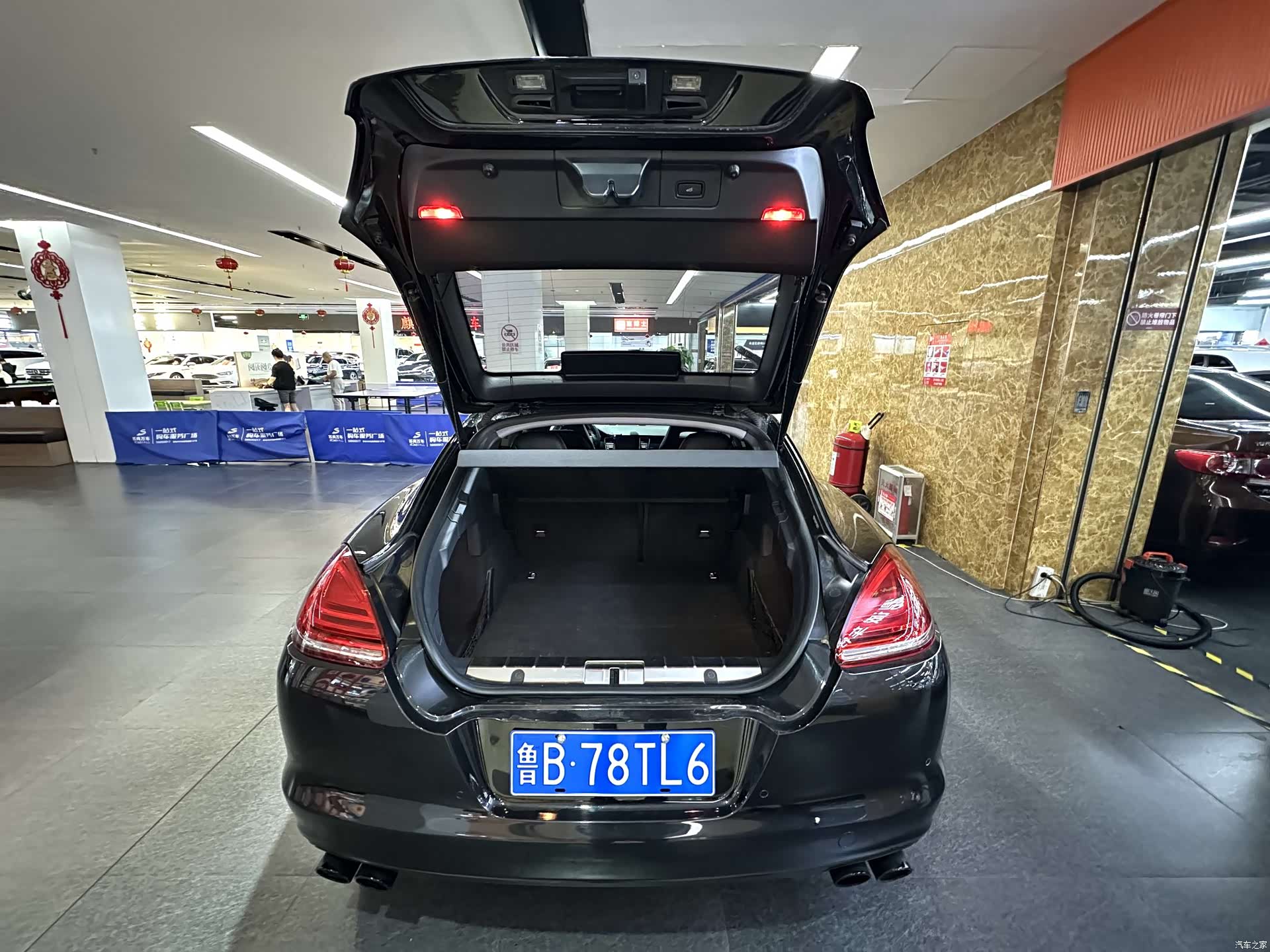 Porsche Panamera, 2010 8