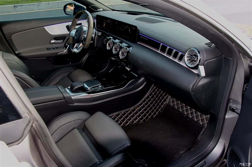 Mercedes-Benz CLA, 2023 12