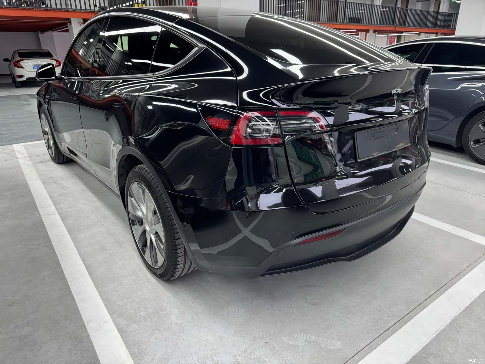 Tesla Model Y, 2021 13