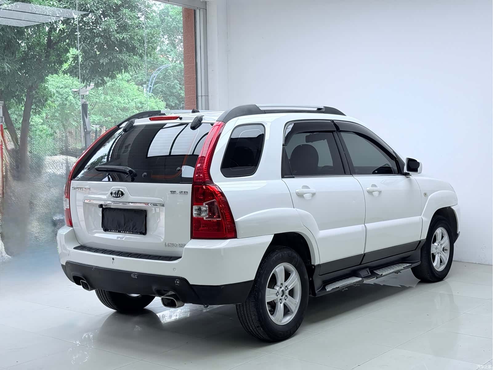Kia GL, 2013 12