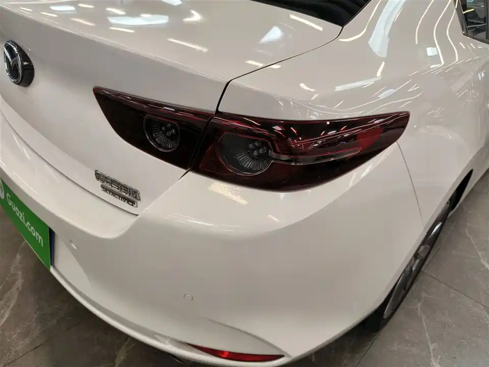 Mazda 3 Angkesaila