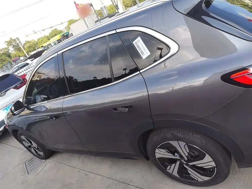 Geely Galaxy Galaxy E5