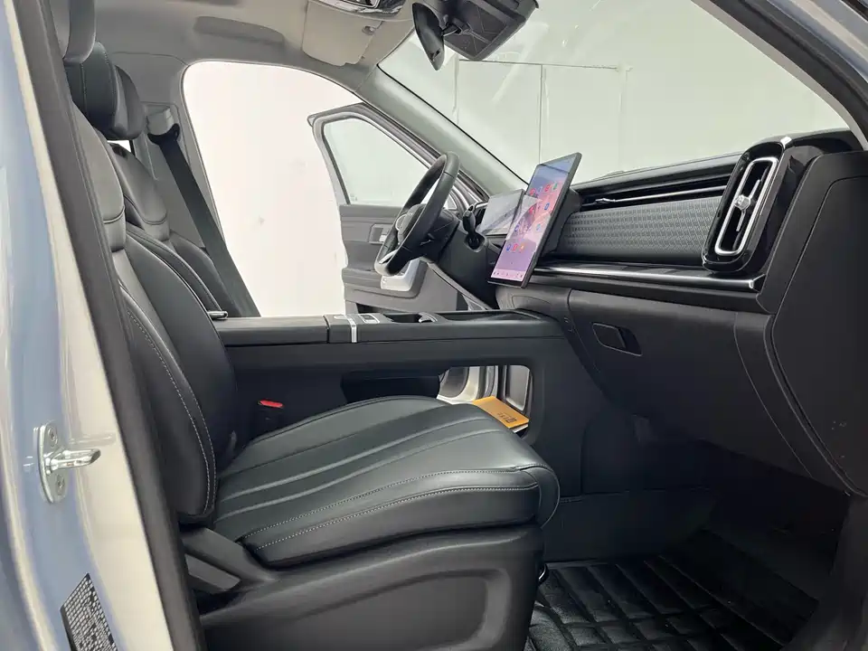 Chery Explore 06 C-DM