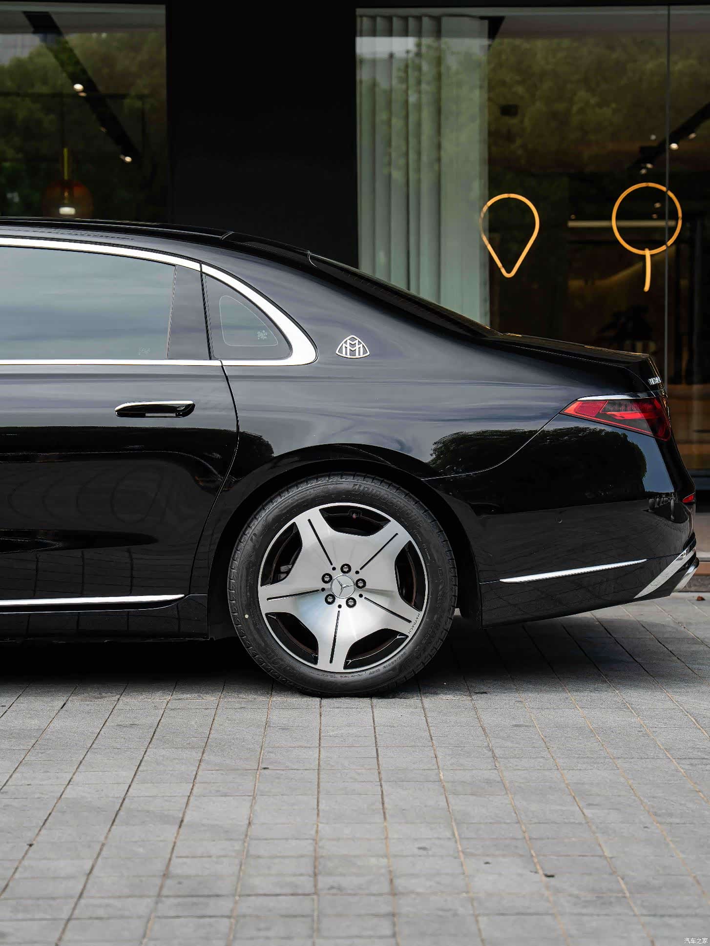 Maybach S-Class, 2023 6