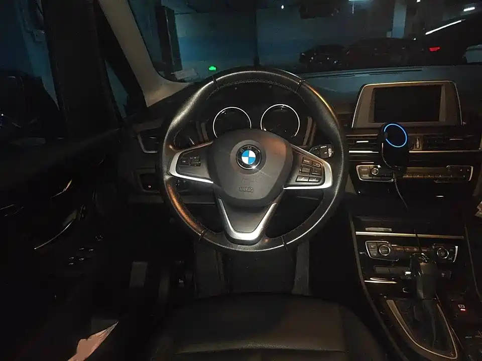 BMW 2 series station wagon