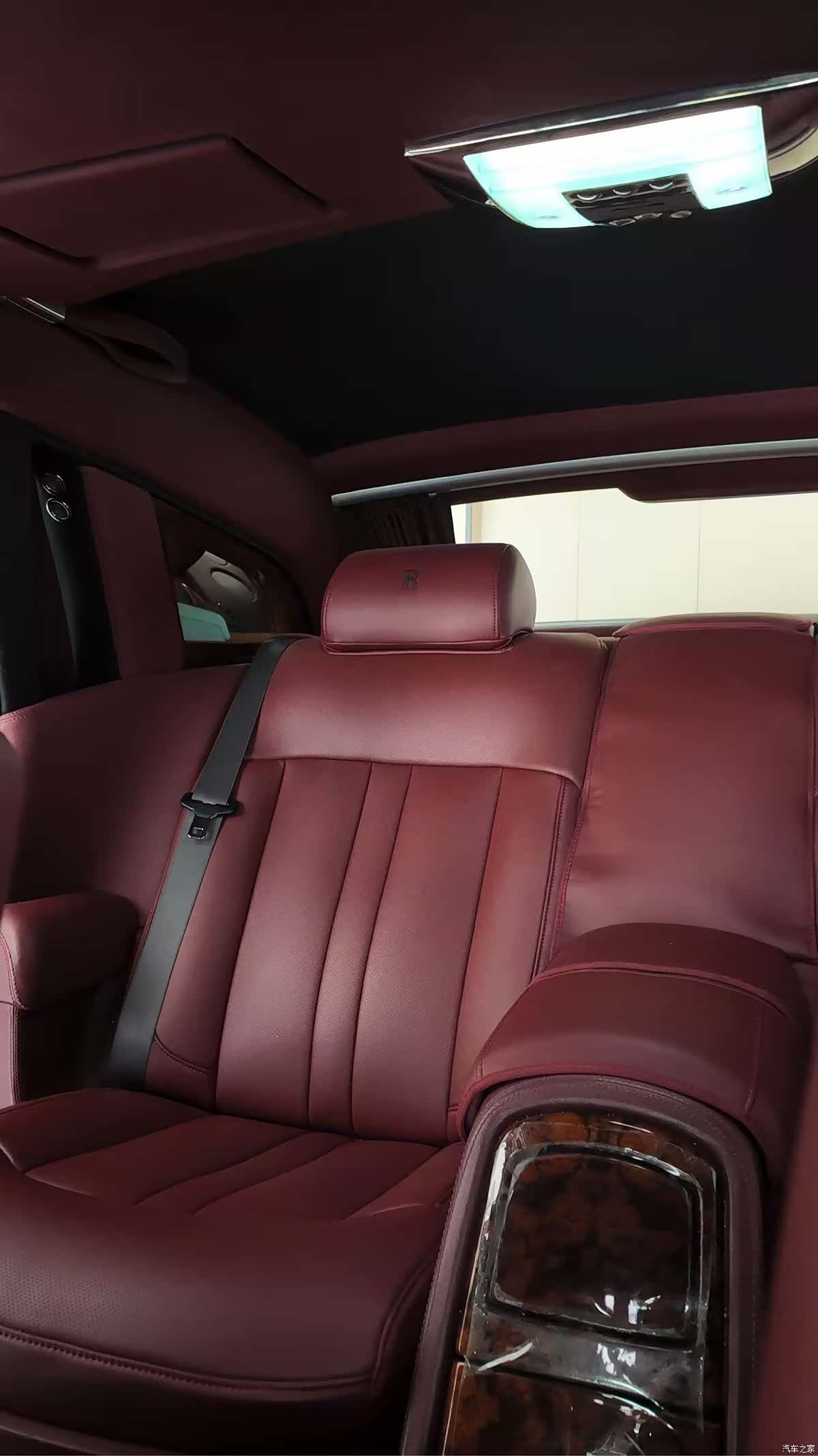 Rolls-Royce Phantom, 2013 21