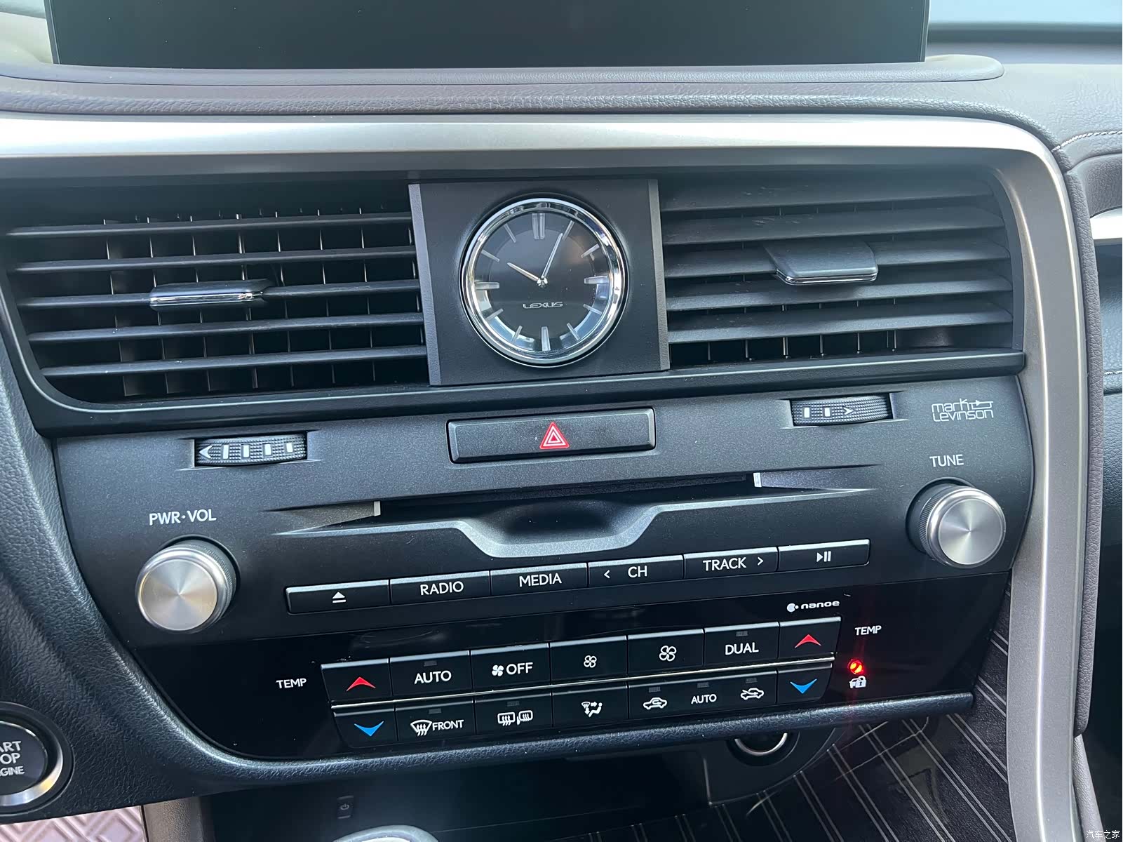 Lexus RX, 2022 8