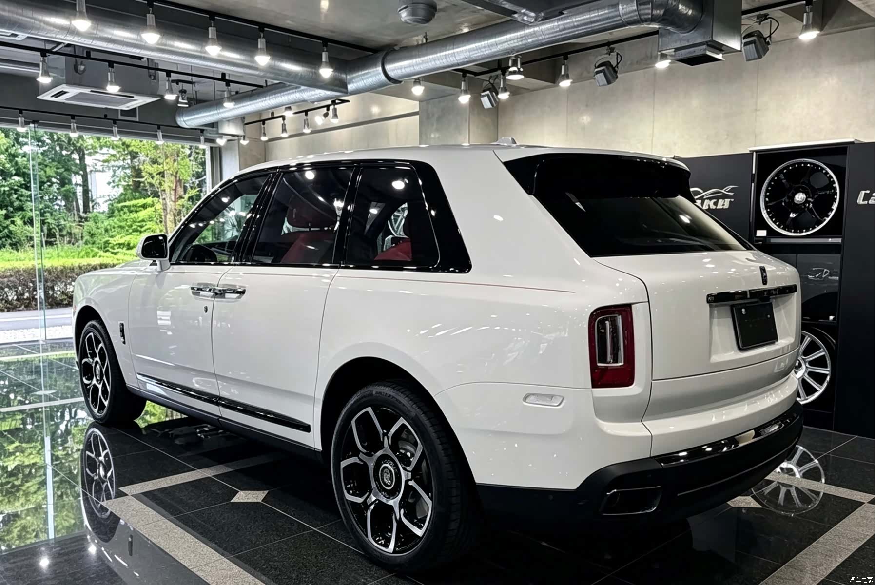 Rolls-Royce Cullinan, 2024 8