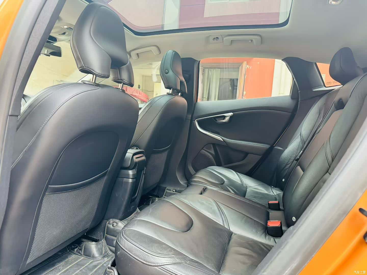 Volvo V40, 2013 8