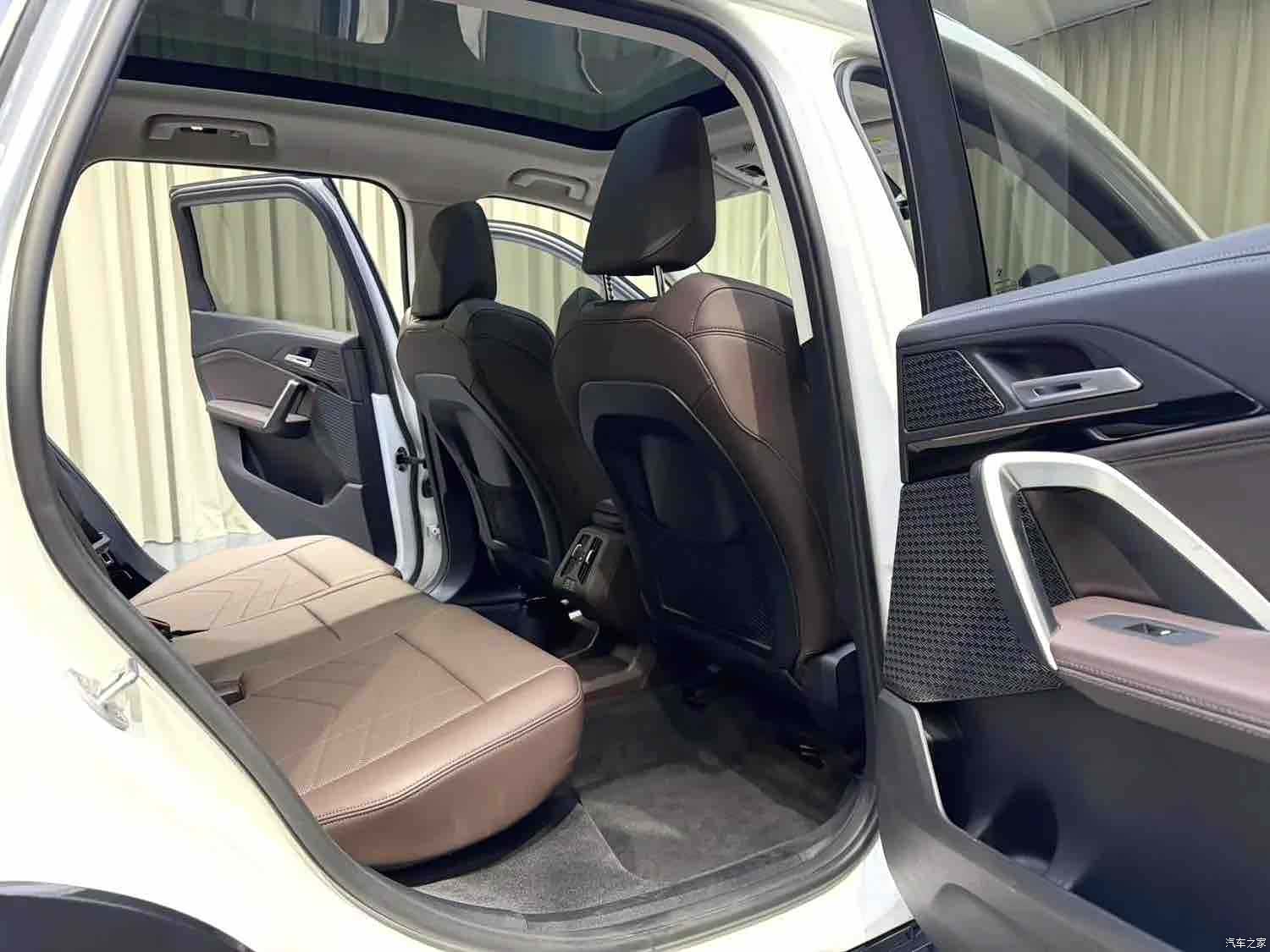 BMW X1, 2023 10