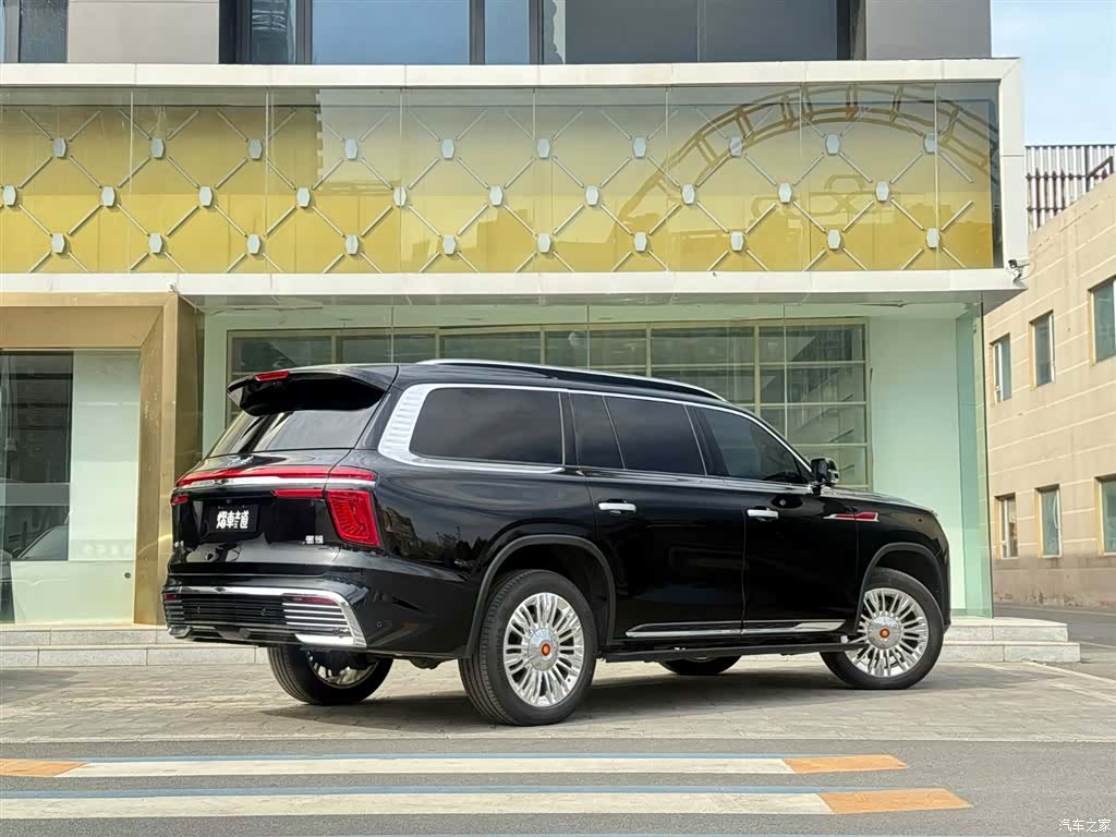 Hongqi 4, 2023 3