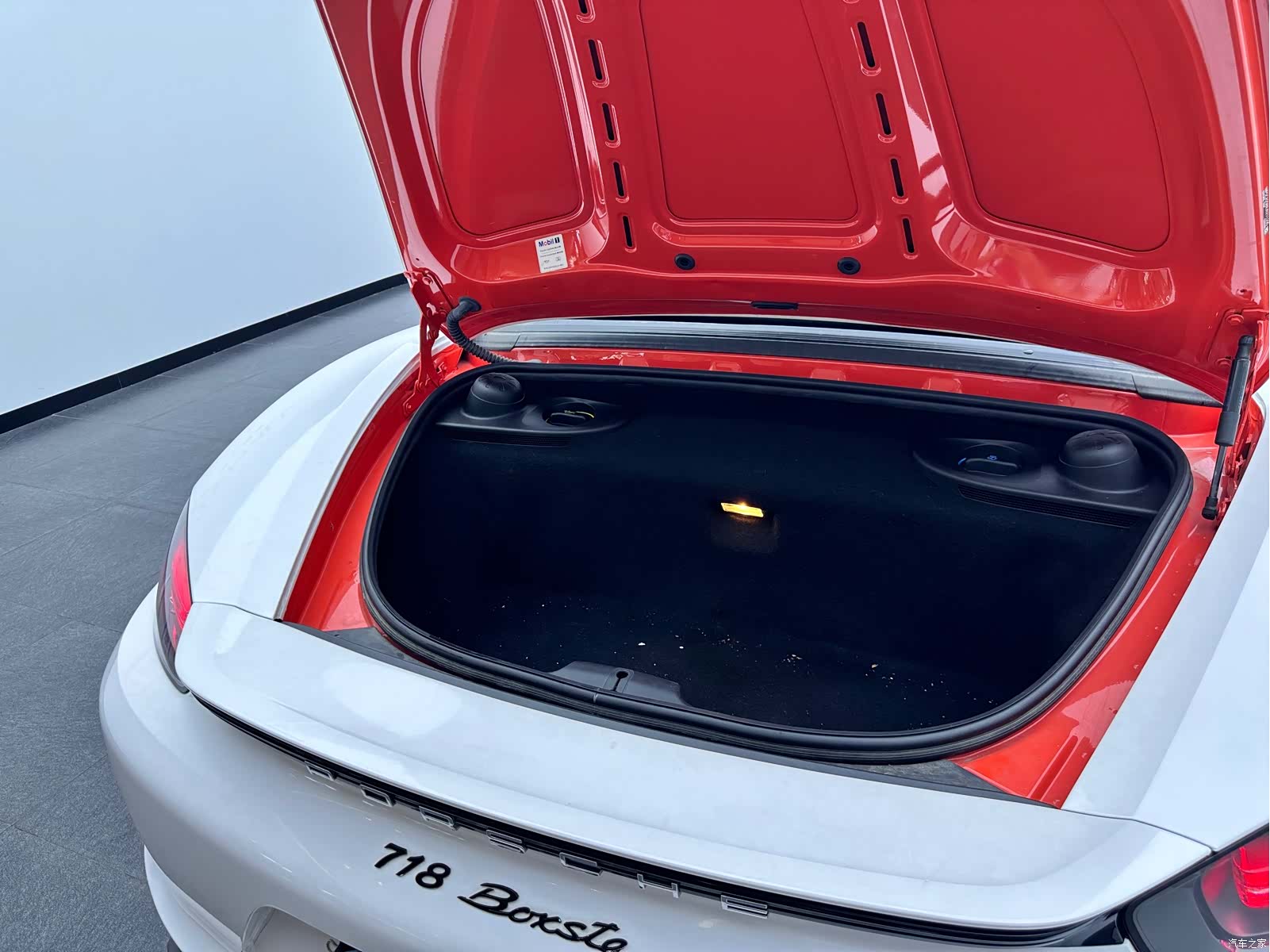 Porsche Boxster, 2018 12