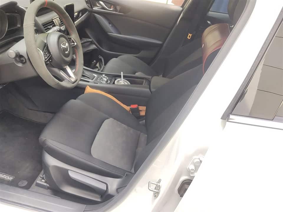 Mazda CX-4
