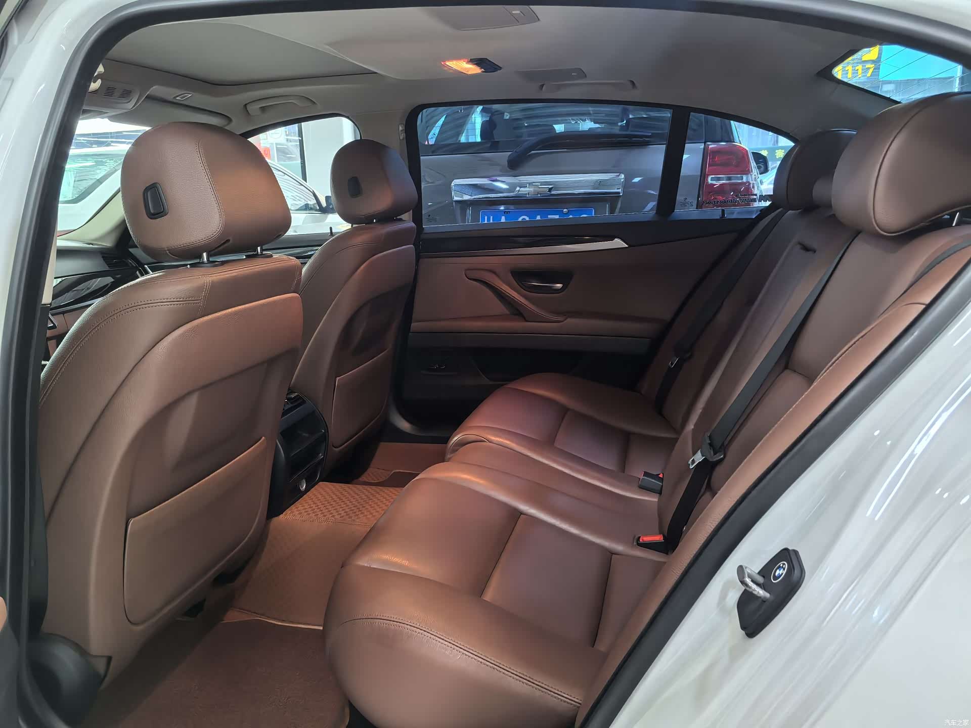 BMW 5 Series, 2017 9