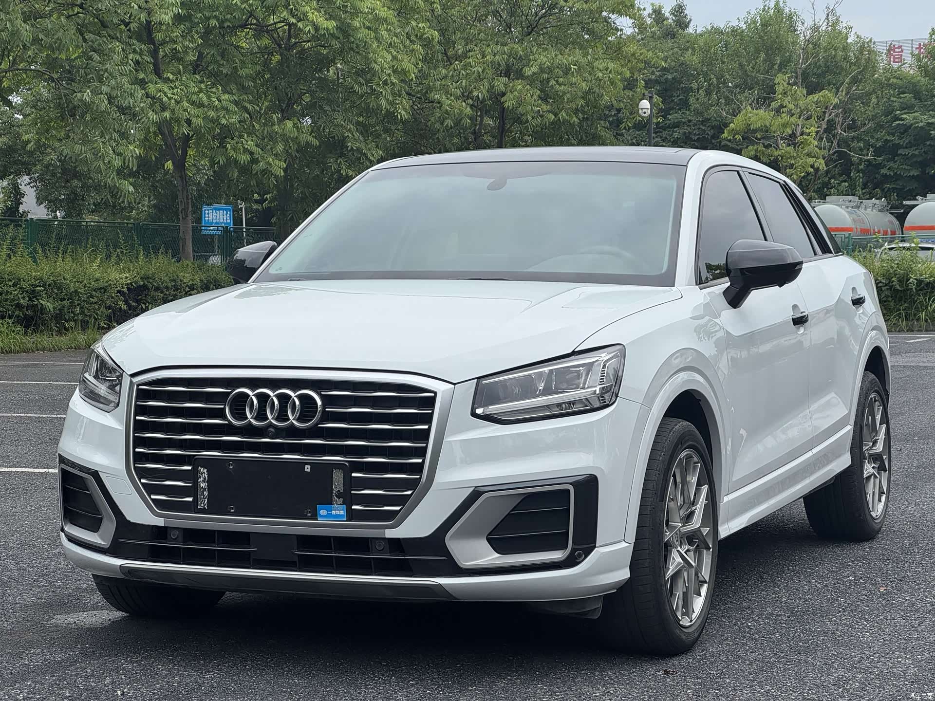 Audi Q2L, 2020 1