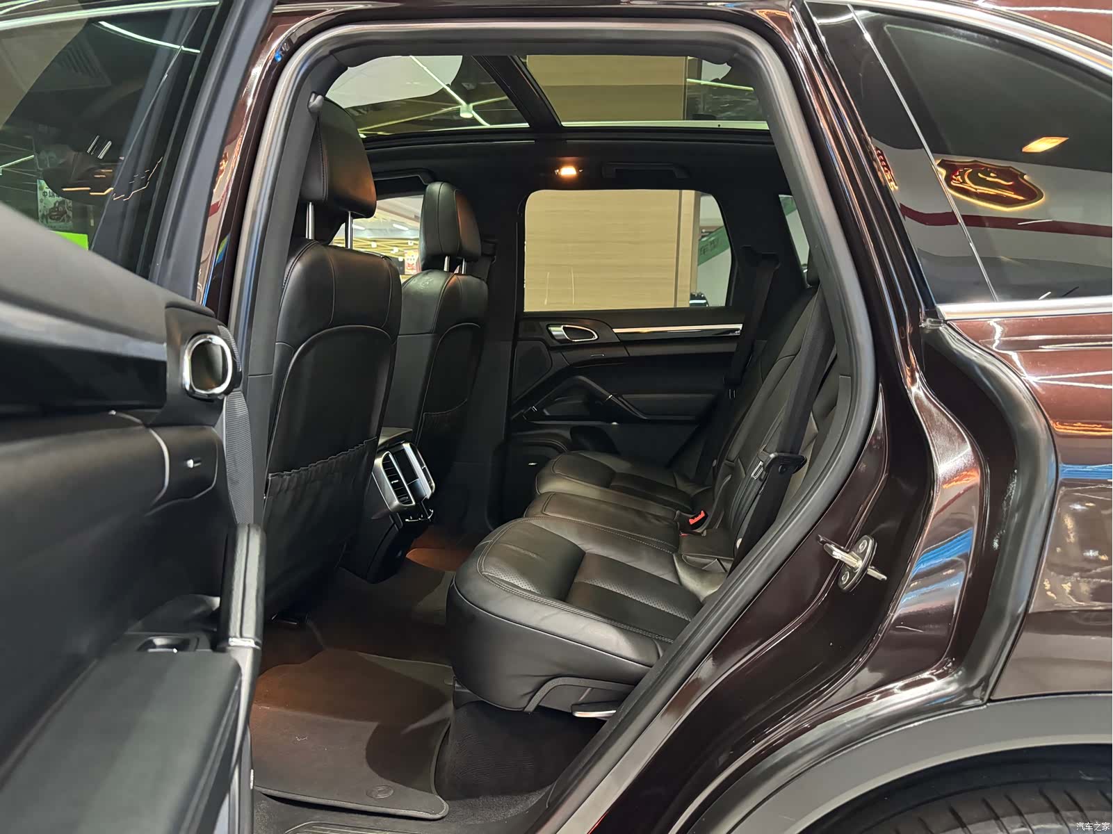 Porsche Cayenne, 2015 9