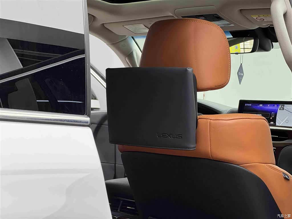 Lexus LX, 2018 9