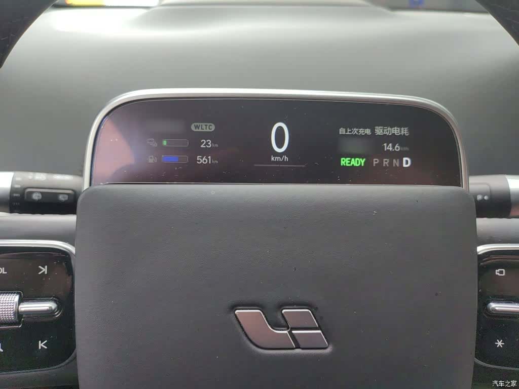 Li Auto L8, 2024 4