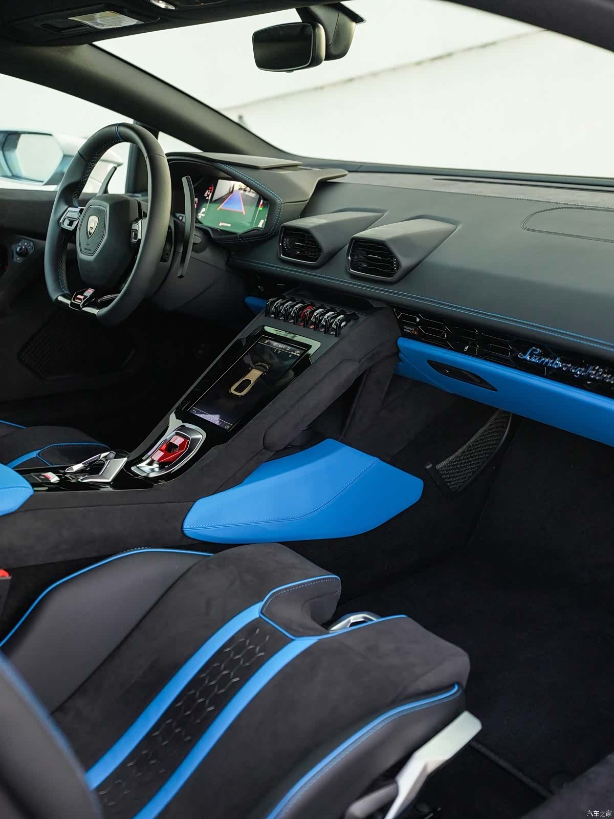 Lamborghini Huracán, 2024 18