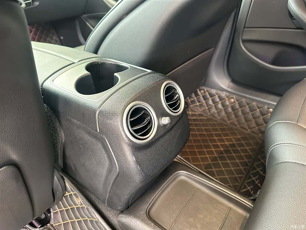 Mercedes-Benz E-Class, 2019 22