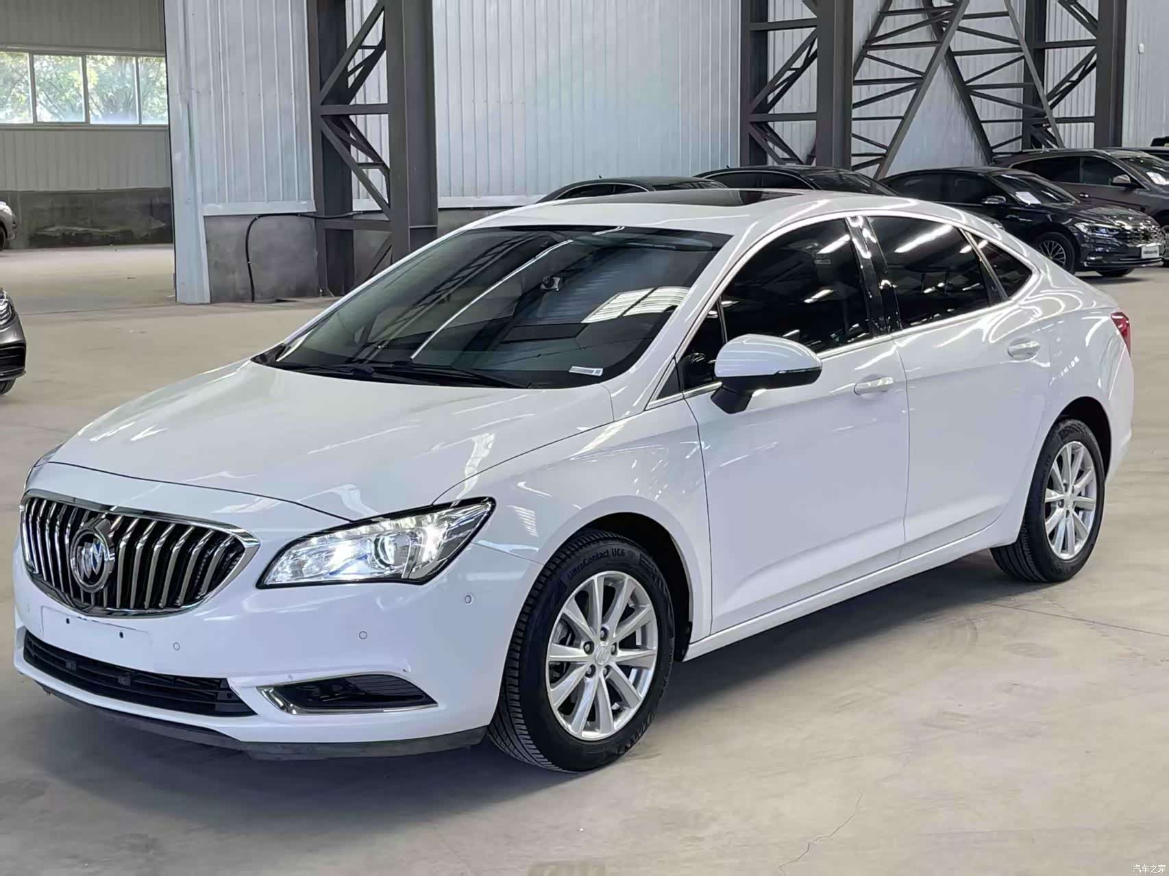 Buick Verano, 2015 1