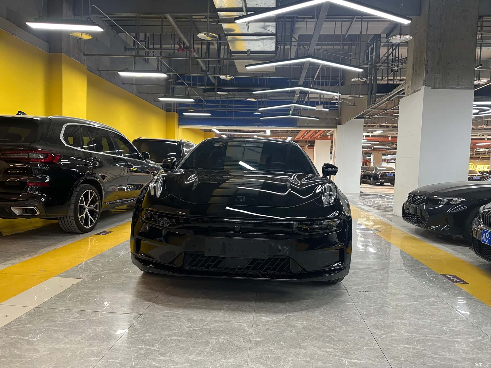 Zeekr 001, 2022 2