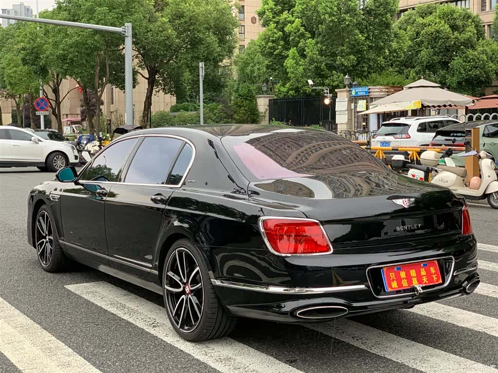 Bentley Flying Spur, 2011 6